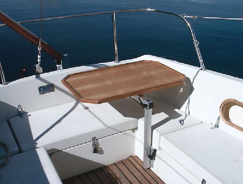 LAGUN - Tisch 850 x 540 mm inkl. Cockpit Tischgestell